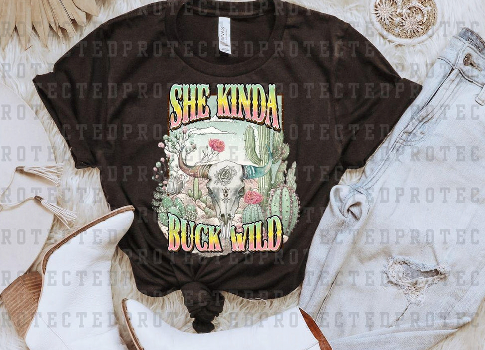 SHE KINDA BUCK WILD : T-SHIRT